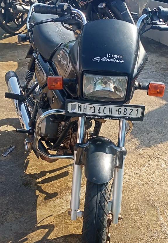 HSRP नंबर प्लेट साठी ग्राहकांची होतो लूटमार