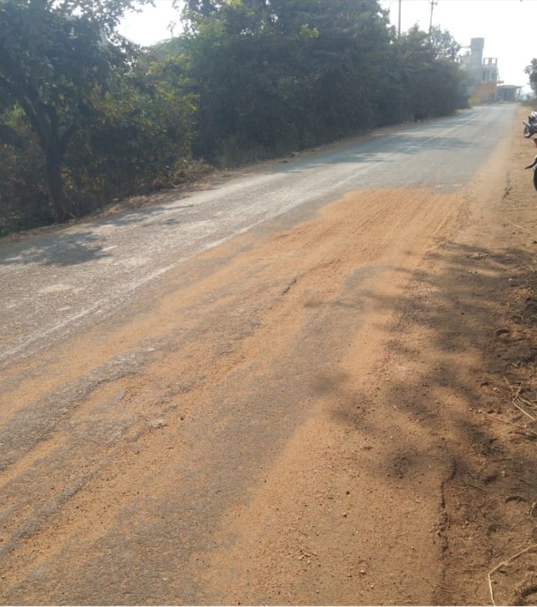 सिंदेवाही-लोनवाही नगरपंचायत क्षेत्रात रस्तावरील खड्डया बाबत प्राप्त होणा-या तक्रारींवर कार्यवाही करण्यासाठी समिती गठीत